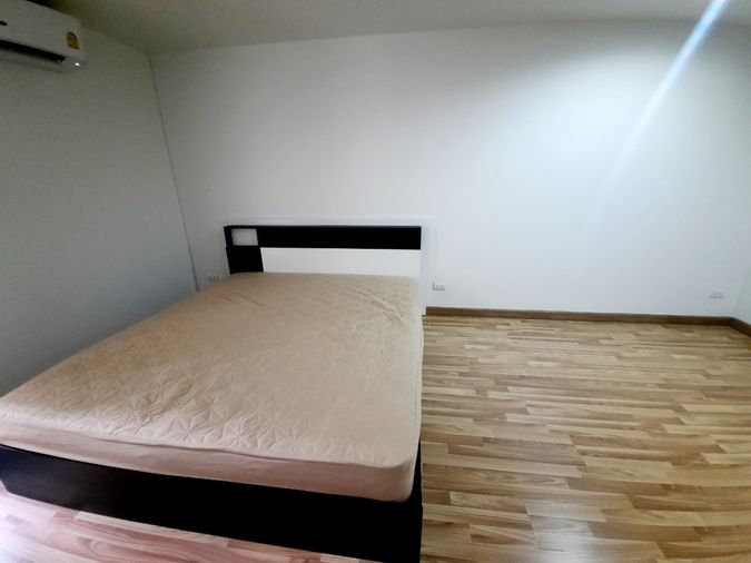 สตูดิโอ 8,000 บาท/เดือน รีเจนท์โฮม19 สุขุมวิท93 บีทีเอสบางจาก
