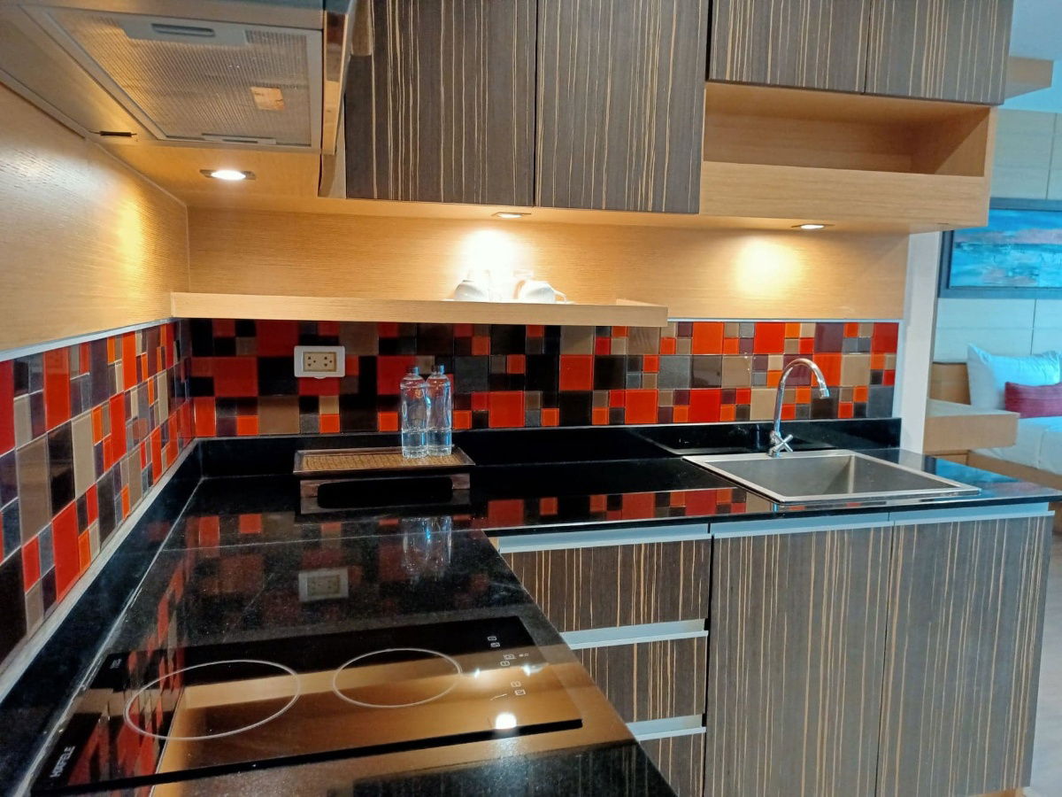 picture For Rent : Luxurious Beautiful & Modern 1 bedroom unit 45 Sqm. With Balcony 11000 THB/ Month - 4/7