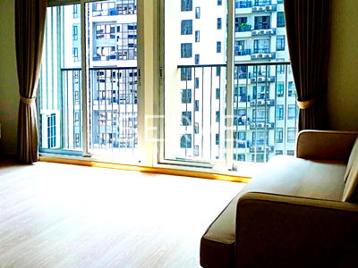 Condos for rent : Combine 2 Beds 2 Baths Corner Unit High Fl 15+ Good Location  MRT Thailand Cultural Centre 80 m. / For Rent