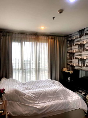 ขายคอนโด : เดอะเบส พระรามเก้า 31 ตรม. ชั้น10 กั้นนอน 2.29 ล้าน 092-597-4998 