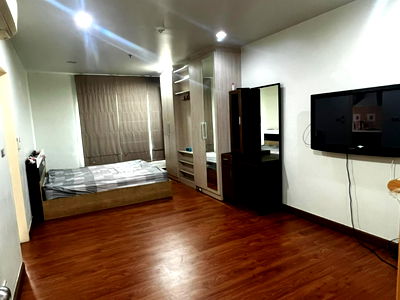 Condos for rent Silom and Sathorn Road : For rent studio 12A floor 7500 baht