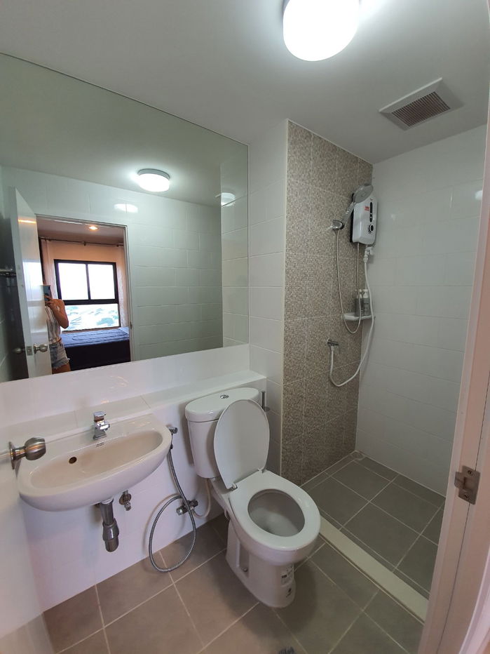 รูป สถานะตามภาพปก**มีห้องว่างครับผม อัพเดท!! ** ให้เช่า พลัม เซ็นทรัลเฟส 2 !!ภาพห้องจริง เสียงจริง เจ้าของห้องใจดี!! ชั้นสูงวิวสวยSN490.36 - รูปที่ 8/33