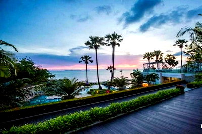 ขายคอนโด : ขายคอนโดหรูเดอะปาล์มติดหาดวงศ์อมาตย์ วิวทะเล