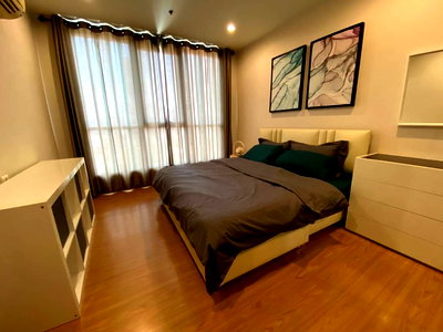 Condos for sale : Condo for sale  The Complete Narathiwas  fully furnished.
