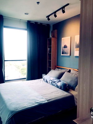 ขายคอนโด : เดอะเบส พระรามเก้า 30 ตรม. ชั้น14 กั้นนอน 2.79 ล้าน 092-597-4998 