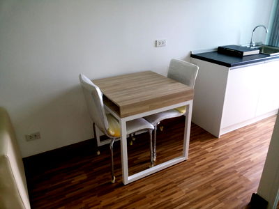 Condos for sale Bang Bua Thong Nonthaburi : Sale Condo The Iris westgate BangYai
