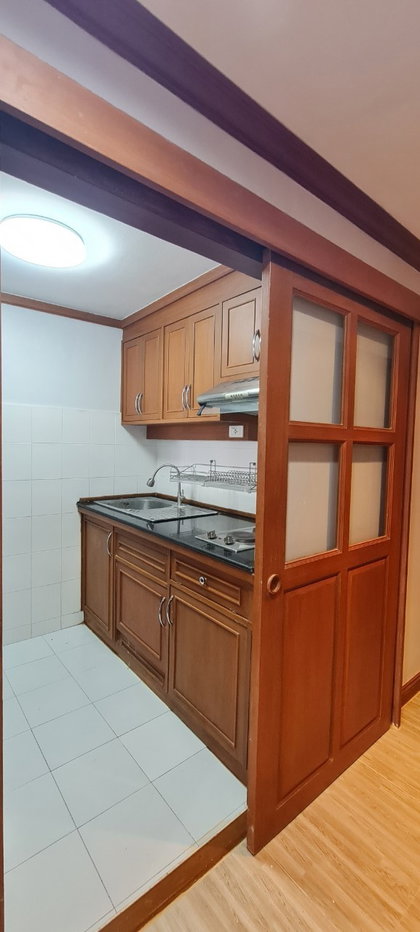 รูป ให้เช่าห้องโครงการฟลอร่าวิลล์ ตกแต่งพร้อมเฟอร์ครบ การเดินทางสะดวก ใกล้ARLหัวหมาก - รูปที่ 18/29