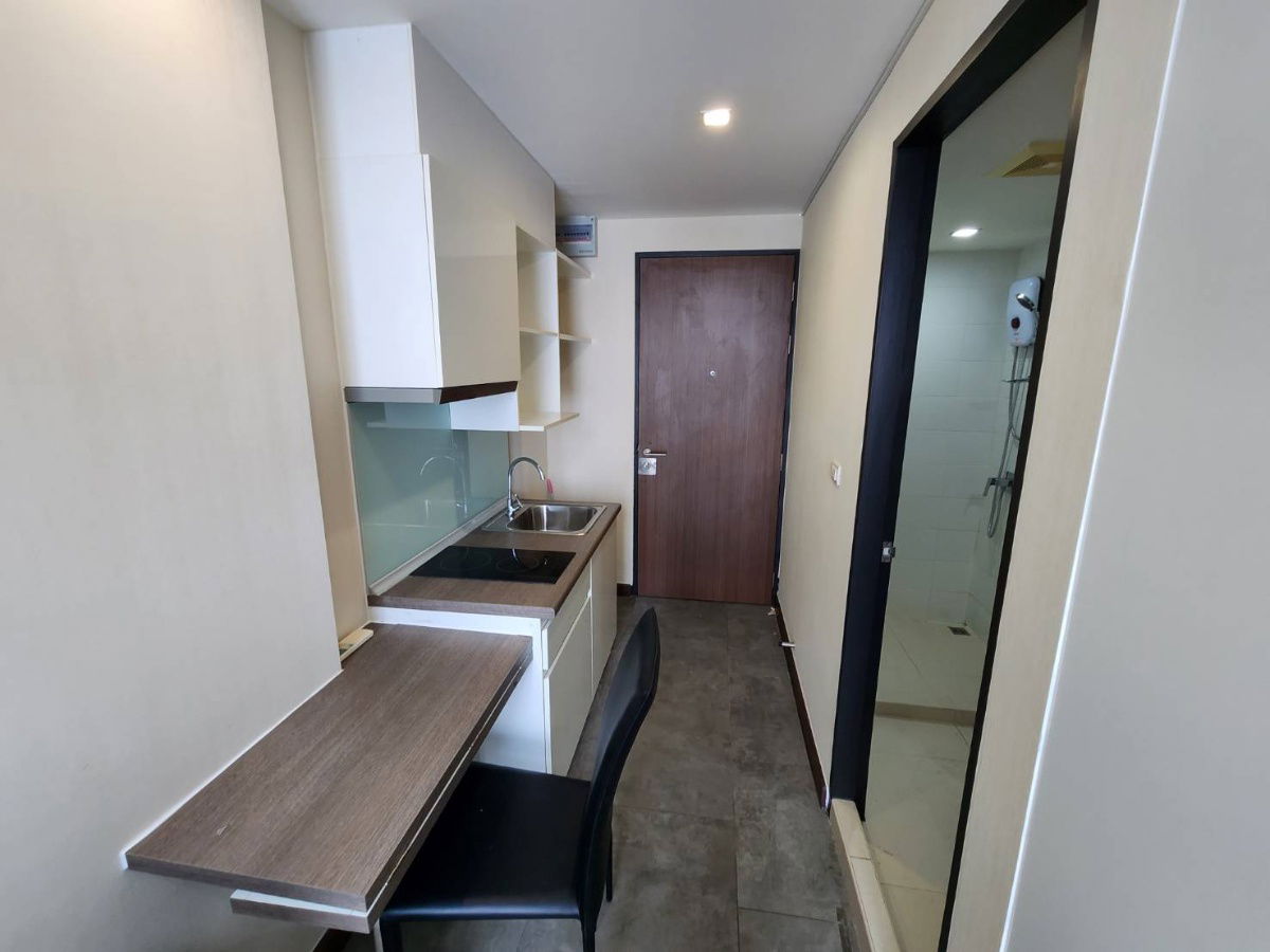 รูป **ห้องว่างครับผม Duplex 2 ชั้น ใกล้ทางด่วน มีรถรีบส่งBTS **  ให้เช่า บียอนด์ คอนโด สุขุมวิท ห้องสวยโปร่ง  จับต้องง่าย ชั้น 7 และ 8 ทิศตะวันออกSN602 - รูปที่ 20/40