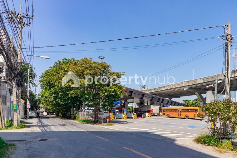Beyond Sukhumvit