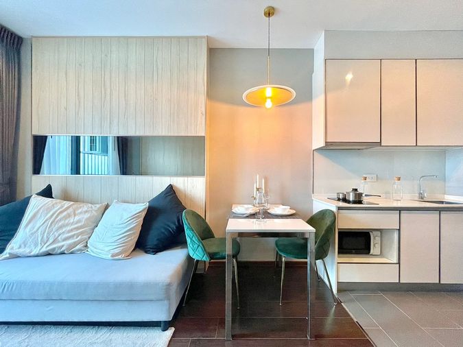 🌳🌳For rent C ekkamai condo 🌳🌳 ห้องสวย พร้อมอยู่ แต่งสวย จัดเต็ม มีหลายห้องให้เลือกชม ID LINE : @190evxgl