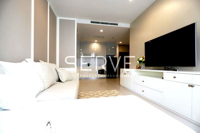 ขายคอนโด : 18.5 ลบ (รวมทุกอย่าง) - 1 นอน แต่งสวยๆ สไตล์ Modern บนทำเลที่หาไม่ได้แล้วกับคอนโดหรูติด BTS เพลินจิต ที่ Noble Ploenchit / ขายคอนโด