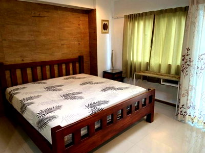 Condos for sale : P-100079 | Sense of London Corner Unit Condo for Sale with Pool View Near BTS Bearing! Line ID: @easythaihome | 085-592-2897