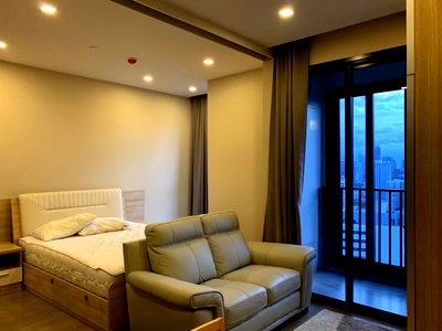 Condos for rent : for rent Ashton Asoke. 1bed 35sqm. Line id: @pfagent