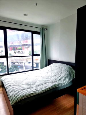 Condos for sale : The Base Rama9 size 31 sqm.  5th Floor  2.3 mb. 092-597-4998