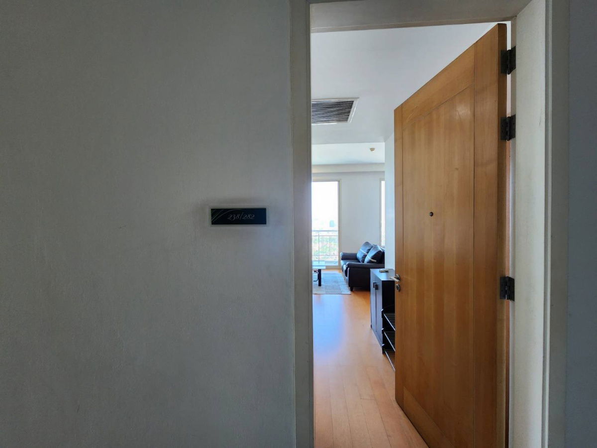 รูป **ห้องว่างครับผม ห้องใหญ่สไตล์โรงแรม เพดานสูง** ให้เช่า วินด์ รัชโยธิน ติดเมเจอร์ รัชโยธิน ใกล้ สำนักงานเขตจตุจักร, SBC Park Plaza SS802 ต่องรองได้ - รูปที่ 29/59