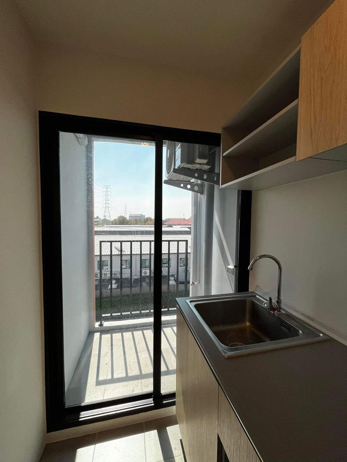 picture For Rent Condo me navanakorn building A 2floors. - 6/7
