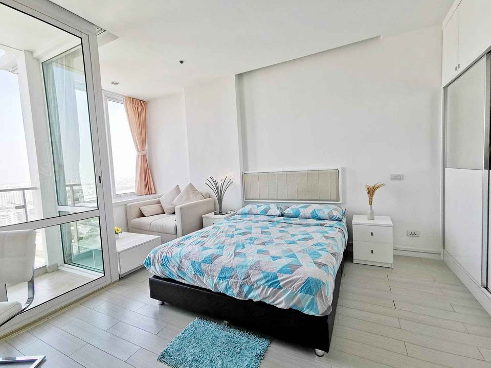 picture LINE @condorental for rent the room at TC GREEN  - 5/13