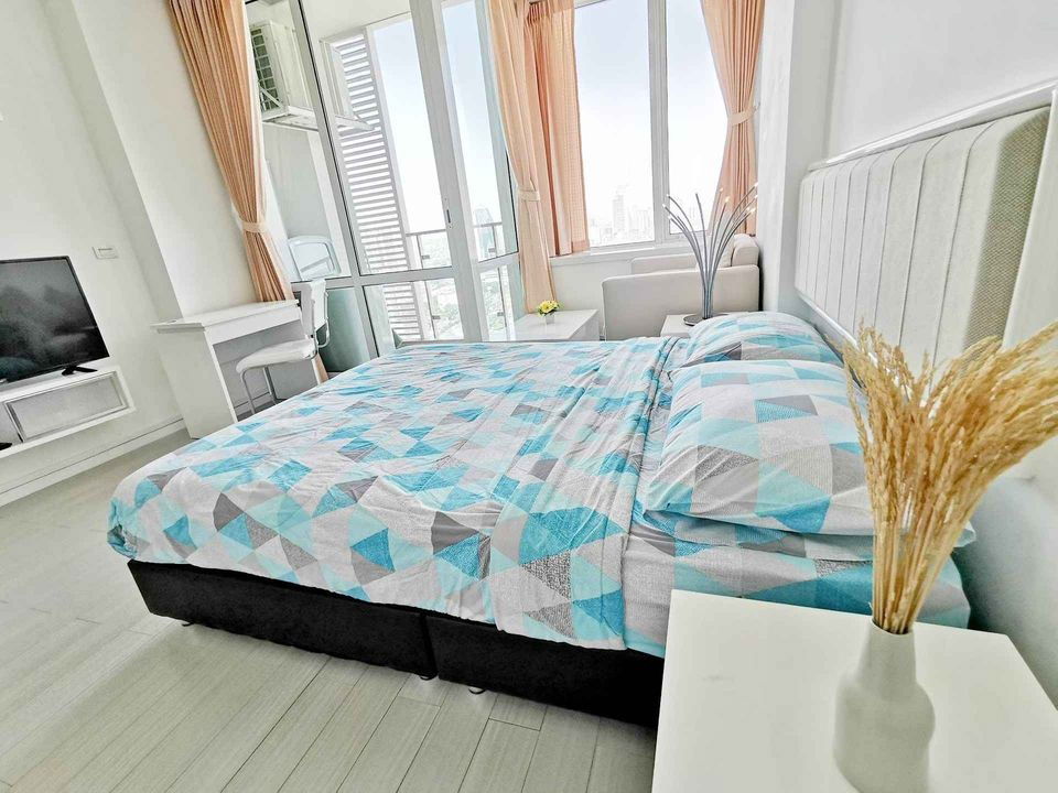 picture LINE @condorental for rent the room at TC GREEN  - 3/13