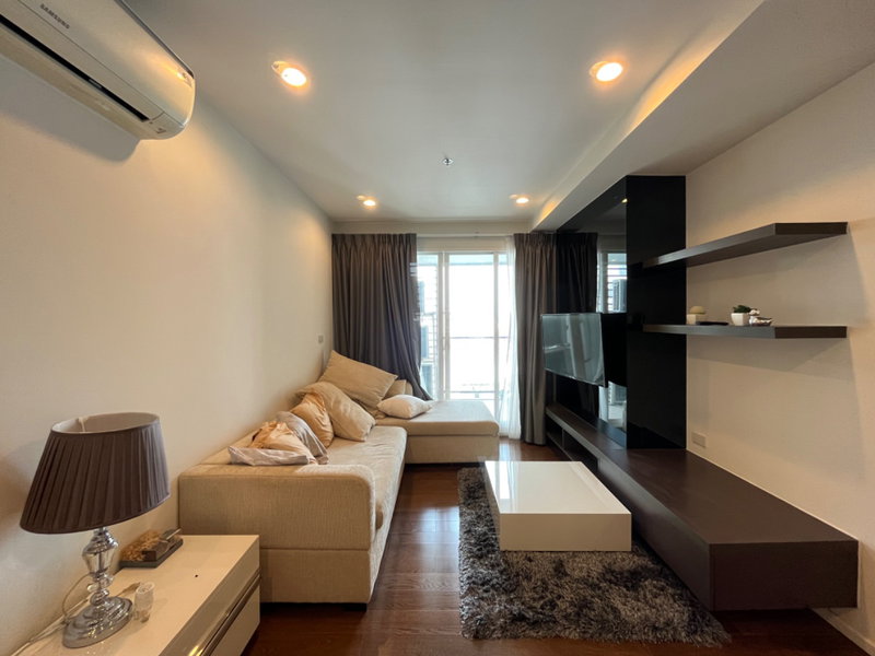 คอนโดให้เช่า : ว่างพร้อมอยู่! 15 Sukhumvit Residence. 2นอน 81ตร.ม.  Line id: @pfagent