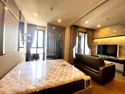 Condos for rent : Ashton Asoke. 1bed 35sqm. Line id: @pfagent