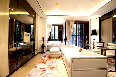 เช่าคอนโด BTS เอกมัย : ให้เช่า The Reserve. 1นอน 50ตร.ม. ว่างพร้อมอยู่ Line id: @pfagent