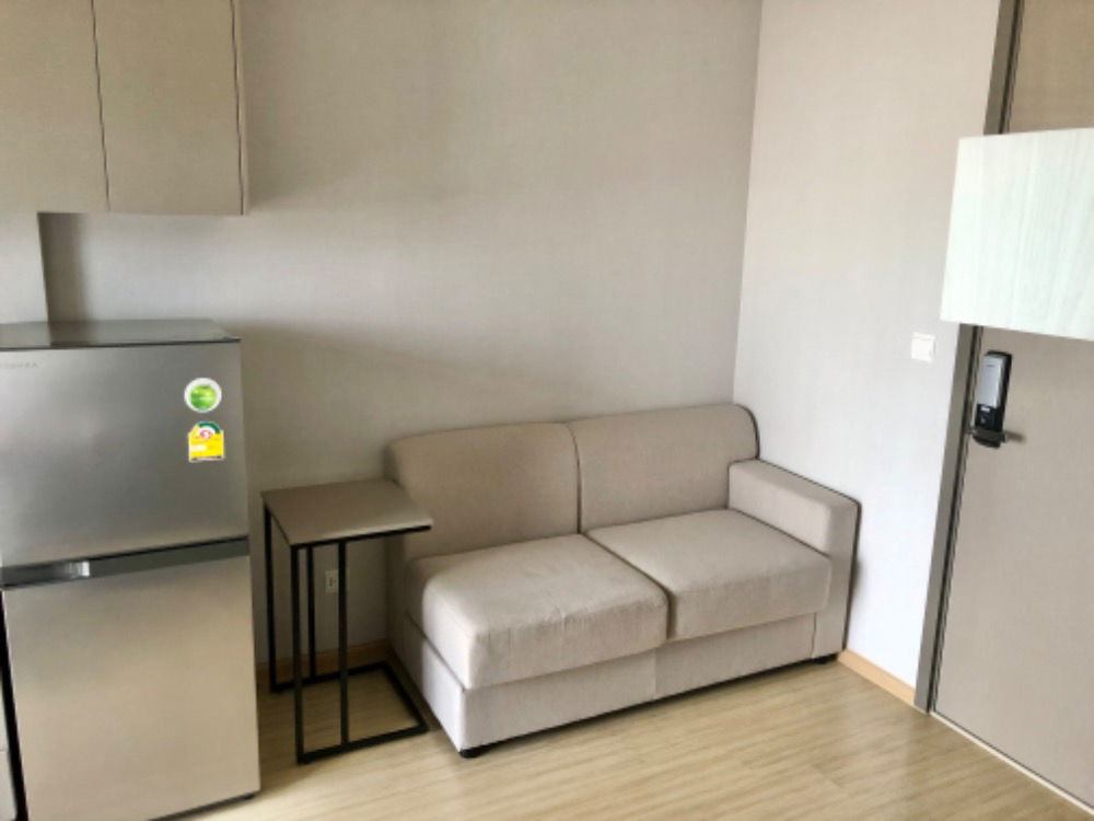 picture Wonderful High Rise 1-BR Condo at The Privacy Thaphra Interchange near BTS Pho Nimit (ID 852409) - 3/16