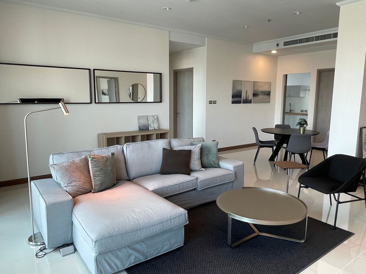 picture Wonderful High Rise 3-BR Condo at Supalai Oriental Sukhumvit 39 near MRT Phetchaburi (ID 760811) - 5/18