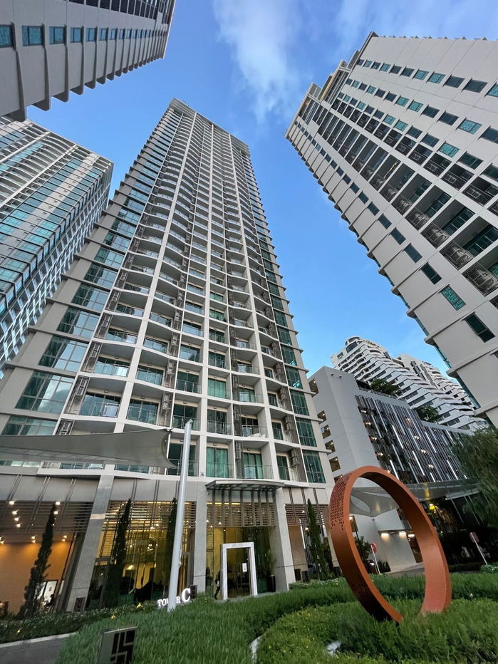 picture Wonderful High Rise 3-BR Condo at Supalai Oriental Sukhumvit 39 near MRT Phetchaburi (ID 760811) - 18/18