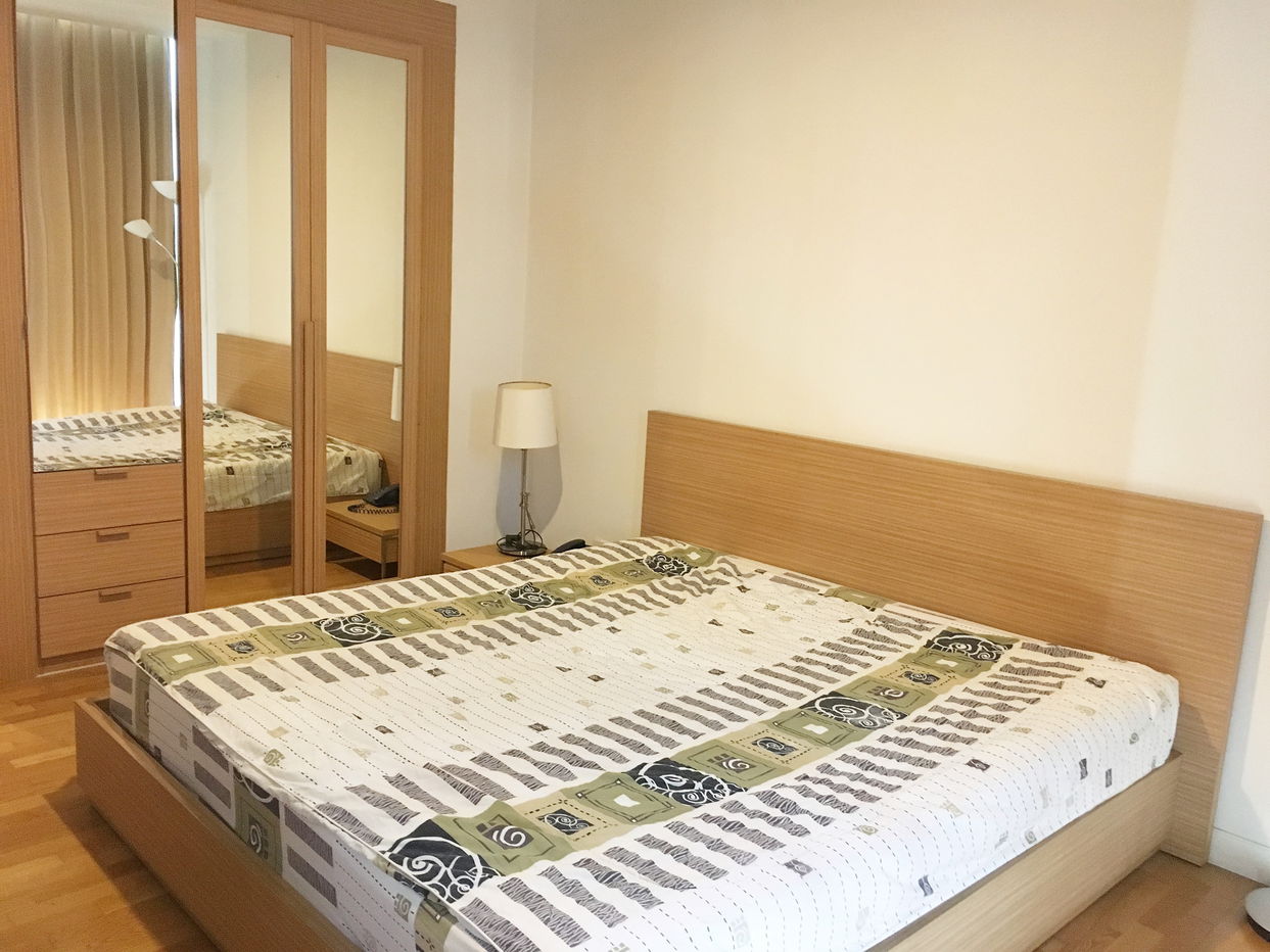 รูป คอนโด 1 นอน at Urbana Sathorn Condominium ใกล้ BTS ศาลาแดง (ID 412519) - รูปที่ 9/11