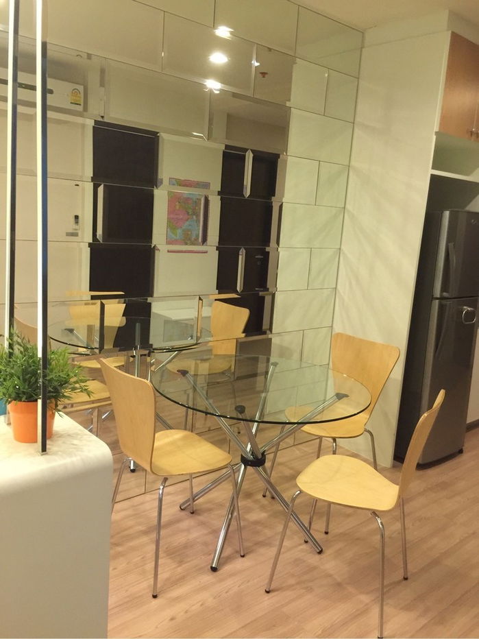 picture Spectacular High Rise 2-BR Condo at Sky Walk Condominium near BTS Phra Khanong (ID 330803) - 6/6