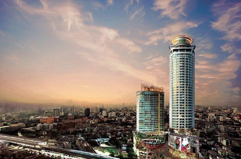 picture Spectacular High Rise 2-BR Condo at Sky Walk Condominium near BTS Phra Khanong (ID 330803) - 3/6