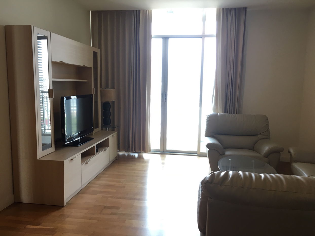 รูป คอนโด 1 นอน at Urbana Sathorn Condominium ใกล้ BTS ศาลาแดง (ID 412519) - รูปที่ 1/11