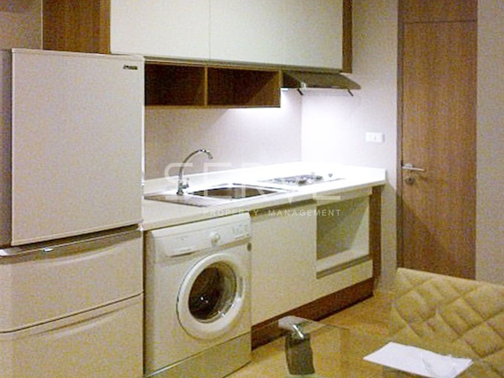 รูป Corner 1 Bed with Bathtub in Phrom Phong Area  Close to the Emporium & BTS 200 m. / Condo For Rent-Noble Refine - รูปที่ 7/7