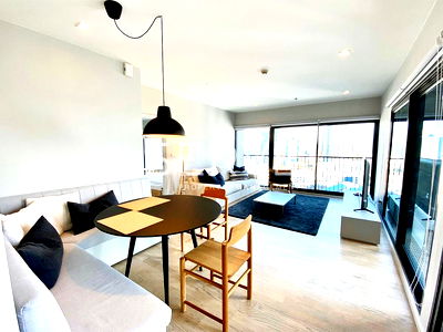 ขายคอนโด : Corner Unit 1 Bed 1 Bath Bright & Modern Style Perfect Location BTS Thong Lo / For Rent & Sale-Noble Remix