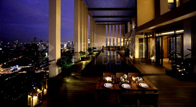 ขายคอนโด : The Sukhothai Residences ห้องชั้นสูง วิวไม่บล็อค  ใกล้ MRT ลุมพินี