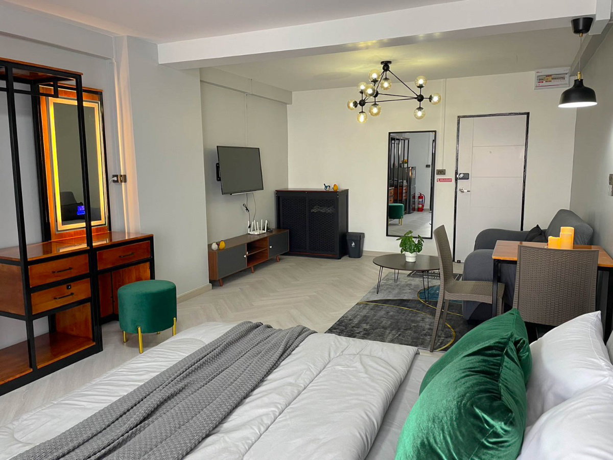 picture Condo for sale close to mrt bangkasor - 5/21
