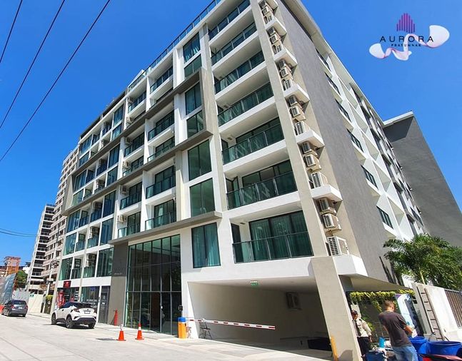 ออโรร่า พระตำหนัก