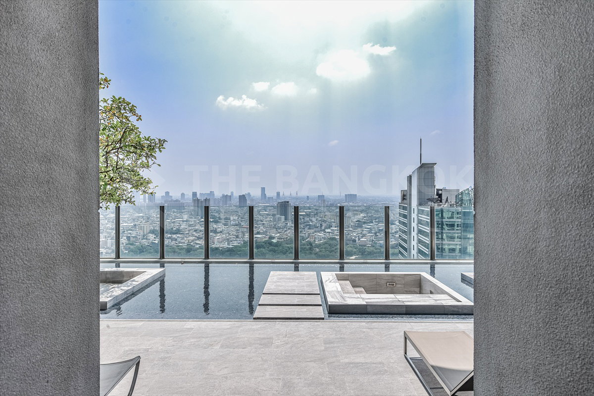 รูป The Diplomat Sathorn คอนโด High Rise  ชั้นสูง ห้องใหญ่ ใกล้ BTS สุรศักดิ์ - รูปที่ 4/13