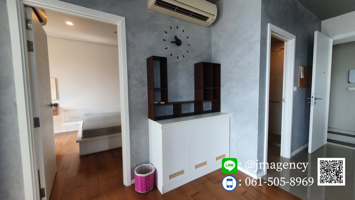 picture For sale 2b/2b  Bloc77 near bts Onnut  | corner room |  pool view city view  (has vdo) line id : @jmagency - 13/20