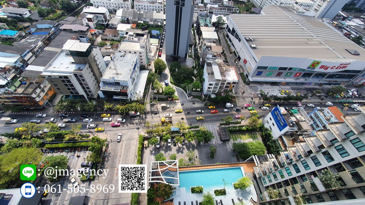 picture For sale 2b/2b  Bloc77 near bts Onnut  | corner room |  pool view city view  (has vdo) line id : @jmagency - 20/20