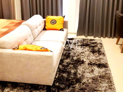 ขายคอนโด : วิวสวย ชั้นสูง30+ กับสตูดิโอ กั้นห้องเป็นสัดส่วน ทิศใต้ บนสุดยอดทำเล คอนโดเชื่อมต่อเข้า BTS เพลินจิต ที่ Noble Ploenchit / ขายคอนโด