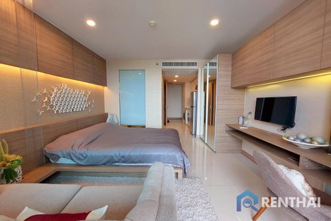 The Riviera wongamat สตูดิโอวิวสระราคาดีๆ เพียง 3.39 ล้านบาท