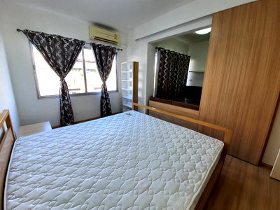 Condos for sale Huai Khwang : P-107854 Pool View Condo @ A Space Play Ratchada-Sutthisan Near MRT Sutthisan 2M THB! Line Id: @easythaihome 085-592-2897