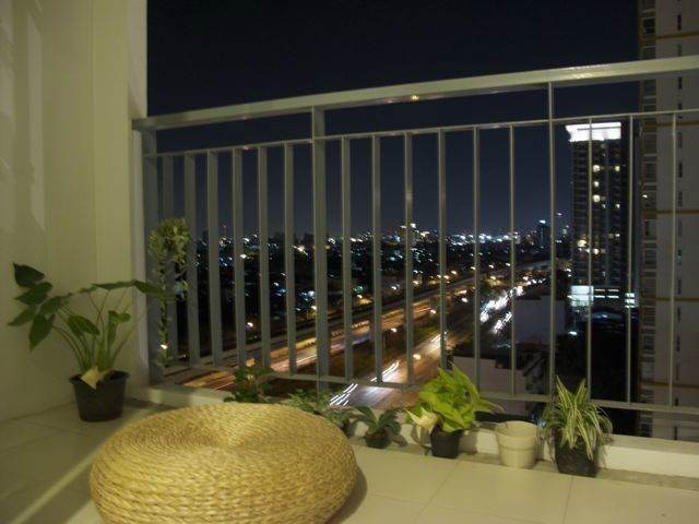 picture Wonderful High Rise 2-BR Condo at The Parkland Taksin-Thapa near BTS Talat Phlu (ID 385440) - 4/7