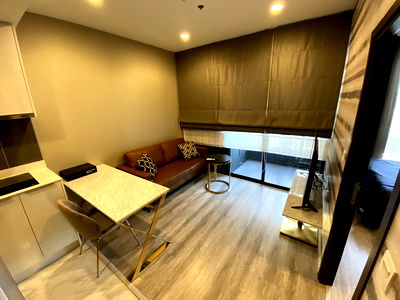 Condos for rent รพ.ตำรวจ : 1-BR Condo at Ideo Mobi Asoke near MRT Phetchaburi (ID 697588)