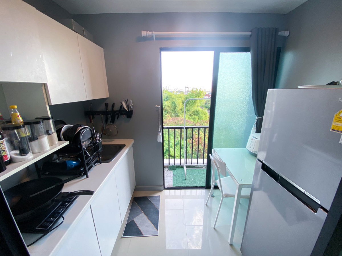 picture (Owner released by himself) I Condo Sukhumvit 105, near BTS Bearing, large room 31 sq m., 6th floor, Building A6, good view, 1 bedroom  with furniture - 15/38