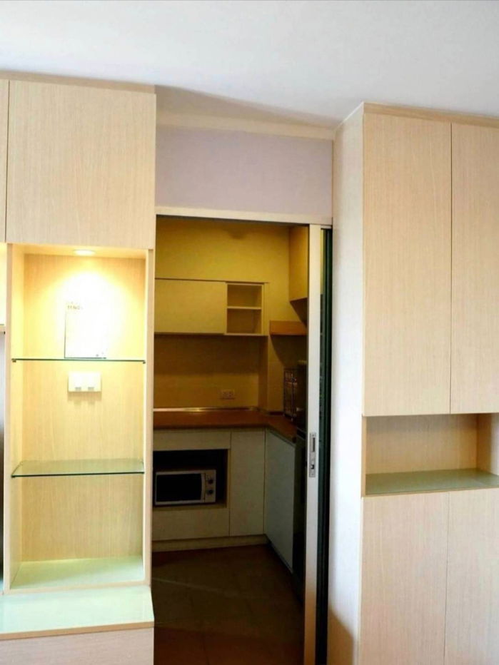 รูป ให้เช่าห้องคอนโดลุมพินี เพลส ศรีนครินทร์ - หัวหมาก สเตชั่น ขนาด 32.50 ตร.ม. ตกแต่งพร้อมอยู่ เดินทางสะดวกสบาย  - รูปที่ 4/12