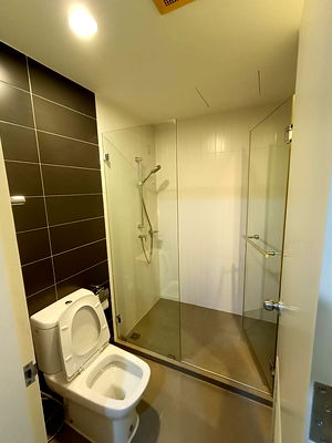 คอนโดให้เช่า : 😊 10,000 บาท The President Sathorn - Ratchaphruek 1