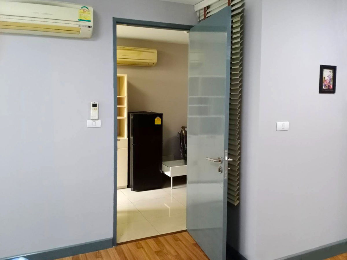 รูป [เช่า] The Clover ทองหล่อ 18🍀, ตึก D ชั้น 5, 1นอน 40ตร.ม.*มีเครื่องซักผ้า *ใกล้BTS ทองหล่อ **Line: @thefirstagent** [RAR23031141] - รูปที่ 5/15