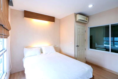 เช่าคอนโด BTS เซนต์หลุยส์ : Life @ Sathorn 10 ห้องสวย ราคาดี สอบถามเพิ่มเติมได้ที่ LINE @condorental !!